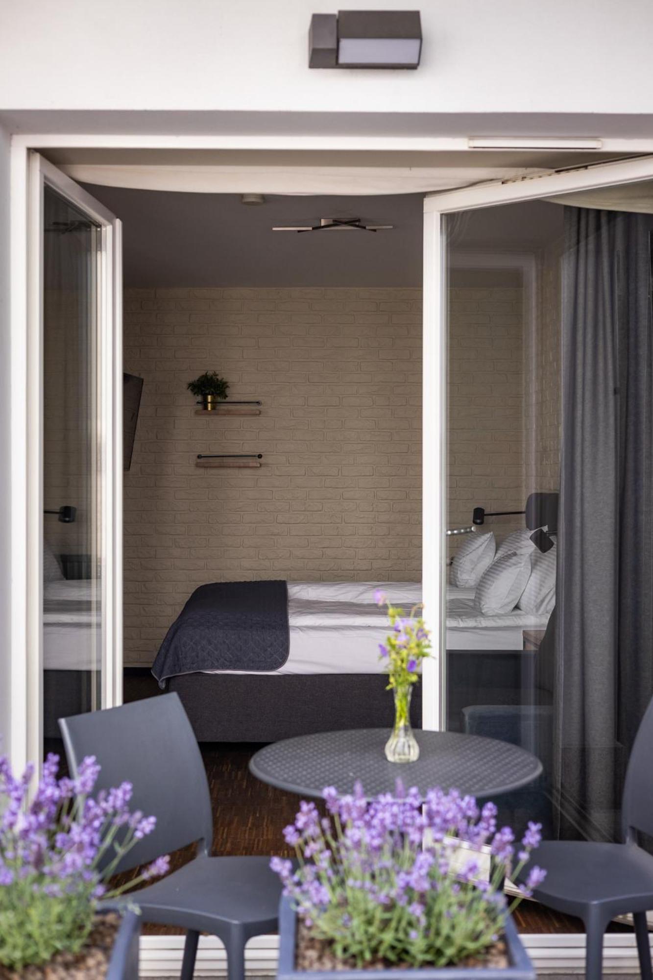 Rozana Loft - Old Town Apartment Krakow Luaran gambar